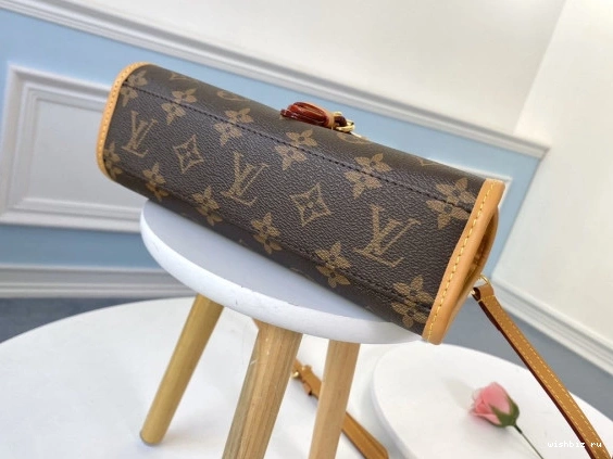 WIS VUITTON LOUIS IVY 0711